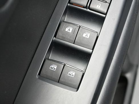 Used 2018 Toyota Highlander XLE image 7