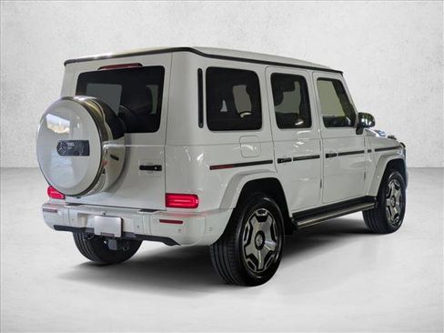 Used 2025 Mercedes-Benz G 550 image 8