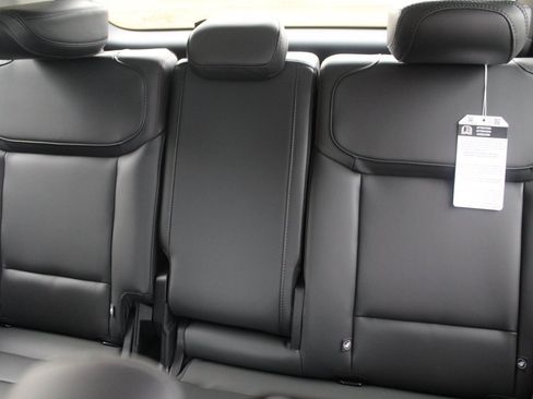 New 2025 Ford Expedition Active image 14