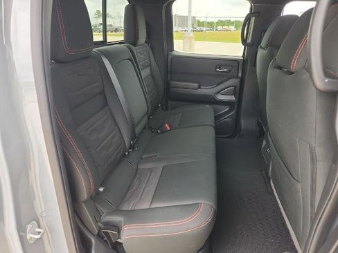 Certified 2025 Nissan Frontier Pro-X RWD image 14