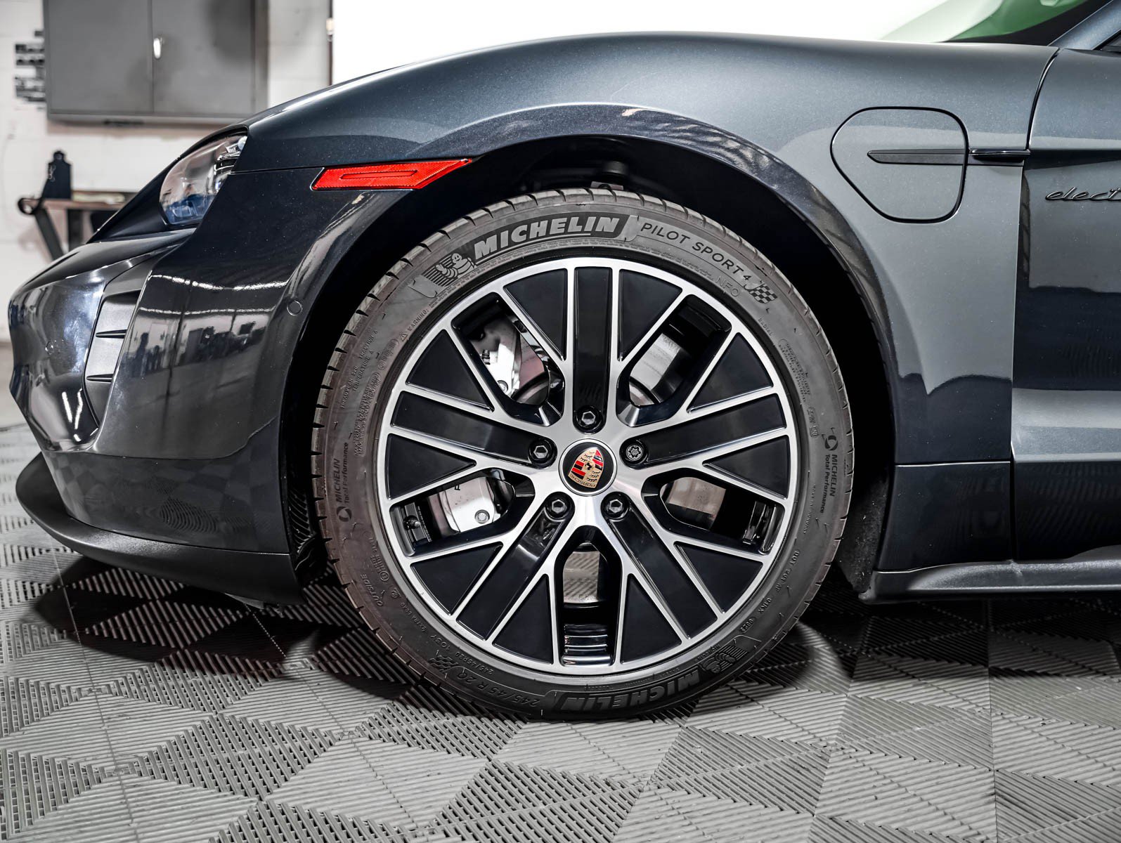 Certified 2023 Porsche Taycan GTS AWD/4WD image 13