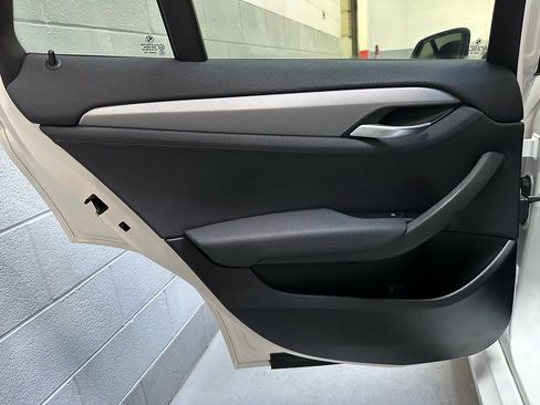 Used 2014 BMW X1 xDrive35i w/ M Sport Line image 13