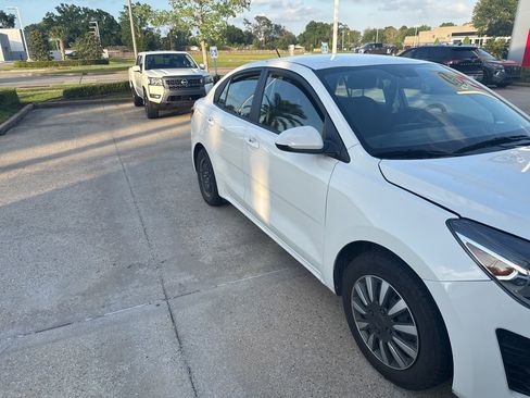 Used 2023 Kia Rio S image 11