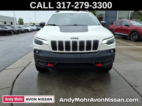 Used 2019 Jeep Cherokee Trailhawk w/ Cold Weather Group AWD/4WD image 3