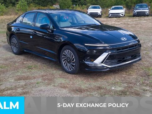 Certified 2025 Hyundai Sonata SEL FWD image 3