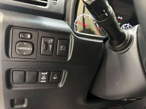 Used 2022 Toyota 4Runner SR5 AWD/4WD image 36