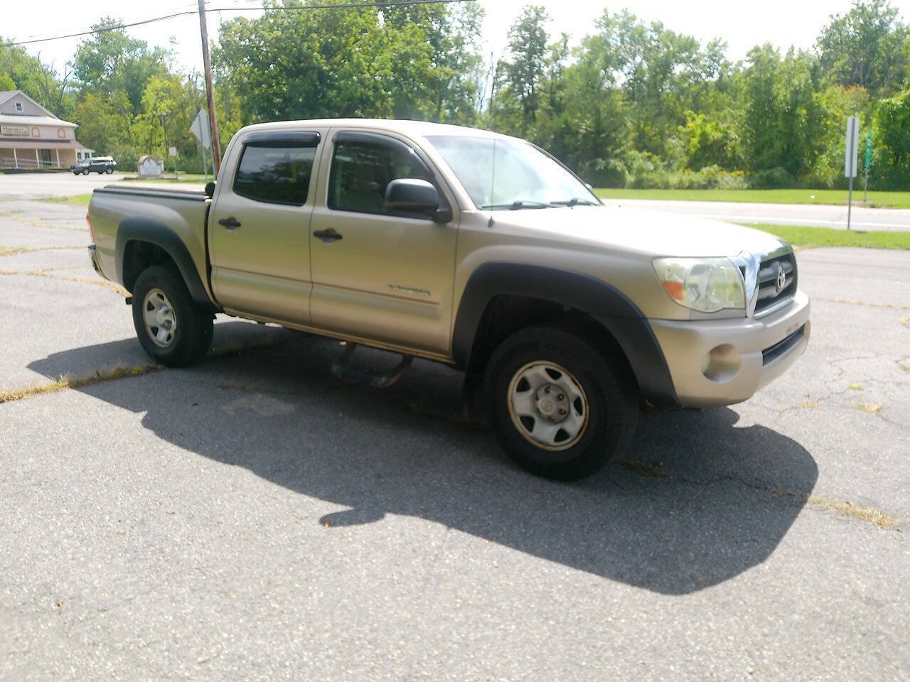 Used 2005 Toyota Tacoma 4x4 Double Cab image 4