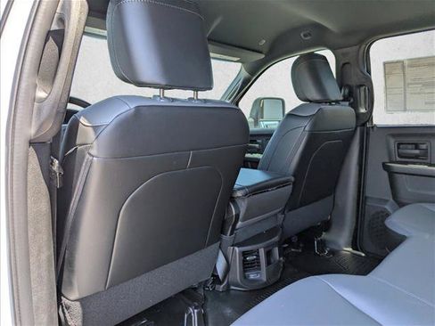 New 2026 RAM 2500 Tradesman w/ Chrome Appearance Group AWD/4WD image 23
