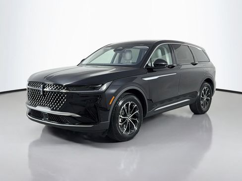 Used 2026 Lincoln Nautilus Premier AWD/4WD image 1