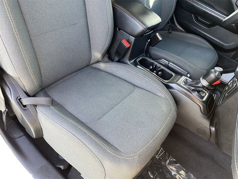 Used 2024 Jeep Wrangler Unlimited Sahara image 10