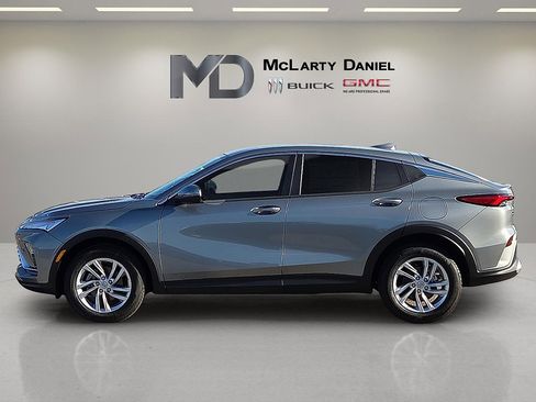 New 2026 Buick Envista Preferred image 3