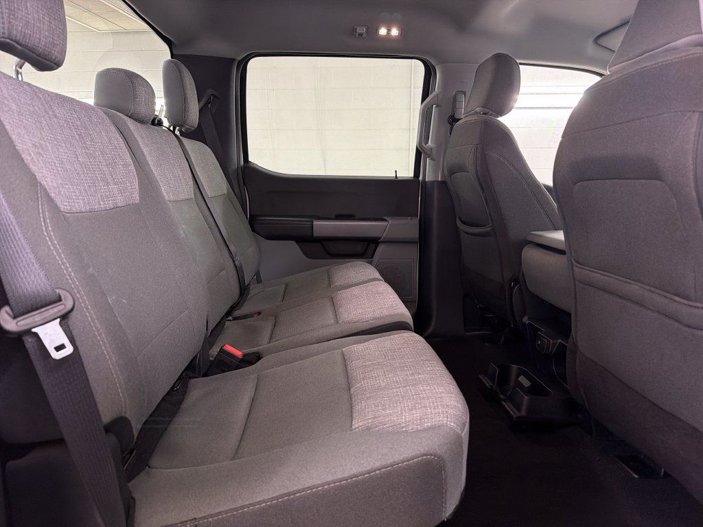Used 2025 Ford F250 XLT AWD/4WD image 27