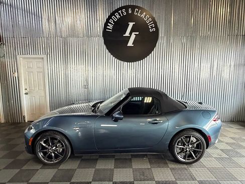 Used 2016 MAZDA MX-5 Miata Grand Touring RWD image 13
