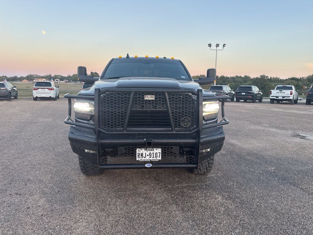 Used 2019 RAM 2500 Laramie w/ Night Edition AWD/4WD image 2