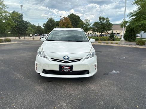 Used 2012 Toyota Prius V Three FWD image 7