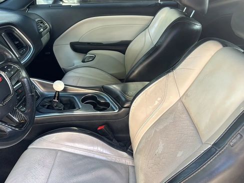 Used 2015 Dodge Challenger R/T Plus image 15