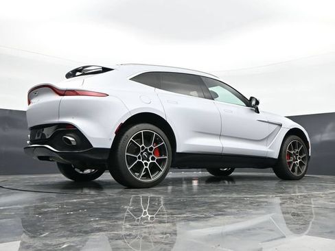 Used 2021 Aston Martin DBX AWD/4WD image 37