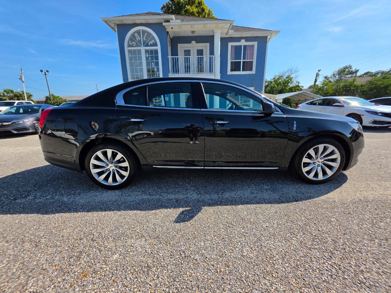 Used 2013 Lincoln MKS FWD image 6