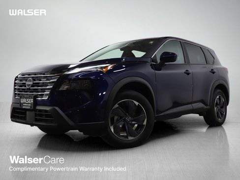 Used 2025 Nissan Rogue SV image 1