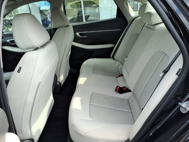 Used 2025 Hyundai Sonata SEL FWD image 16