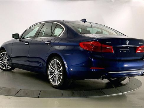 Used 2018 BMW 530i xDrive AWD/4WD image 10