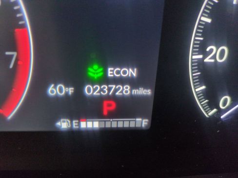 Used 2024 Honda Pilot Touring image 20