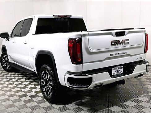 Used 2022 GMC Sierra 1500 AT4 w/ AT4 Premium Package image 11