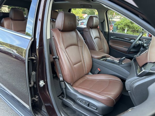 Used 2021 Buick Enclave Avenir w/ Avenir Technology Package AWD/4WD image 14