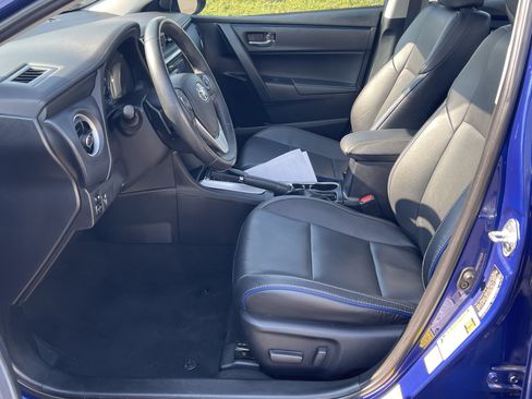 Used 2017 Toyota Corolla XSE w/ Carpet Mat Package (TMS) FWD image 11