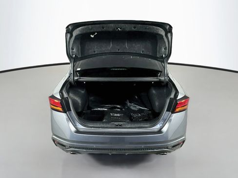 Used 2024 Nissan Altima 2.5 SV w/ SV Premium Package FWD image 28