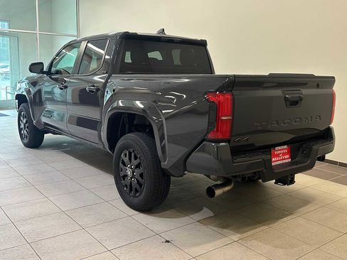 Certified 2025 Toyota Tacoma SR5 image 4