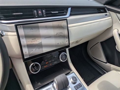 New 2026 Jaguar F-PACE R-Dynamic S image 11