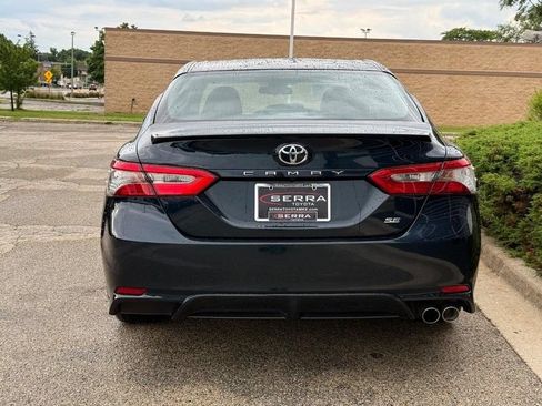 Used 2018 Toyota Camry SE FWD image 4