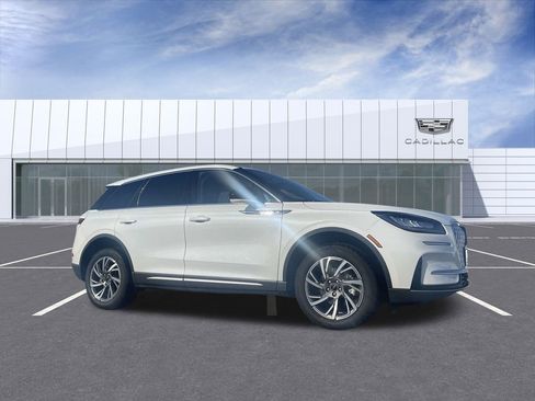 Used 2023 Lincoln Corsair Standard image 1