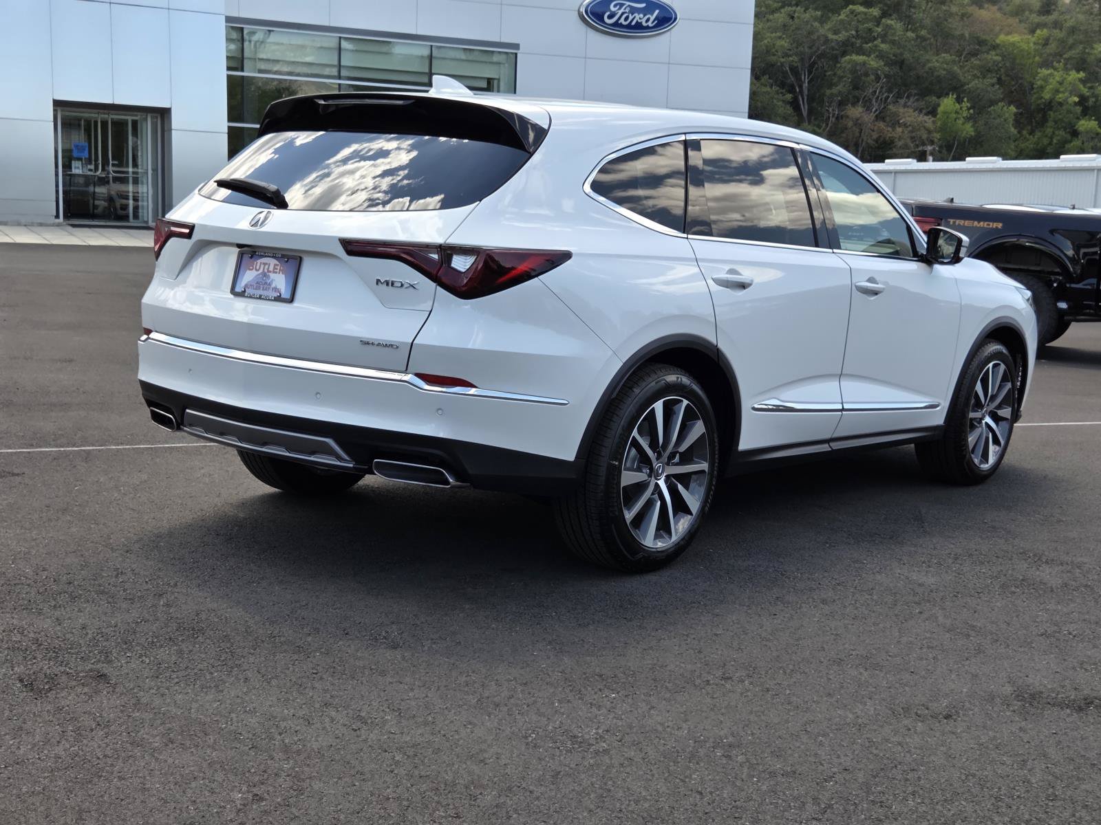 New 2026 Acura MDX w/ Technology Package AWD/4WD image 5