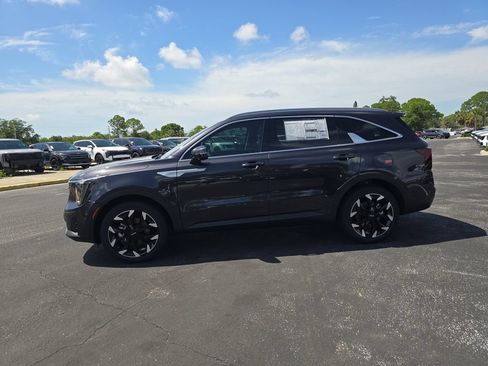 New 2026 Kia Sorento EX FWD image 5