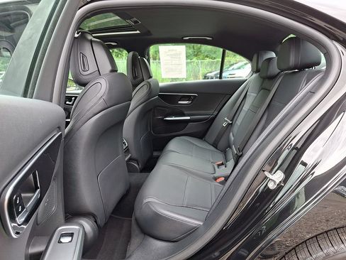Used 2024 Mercedes-Benz C 300 4MATIC Sedan image 10