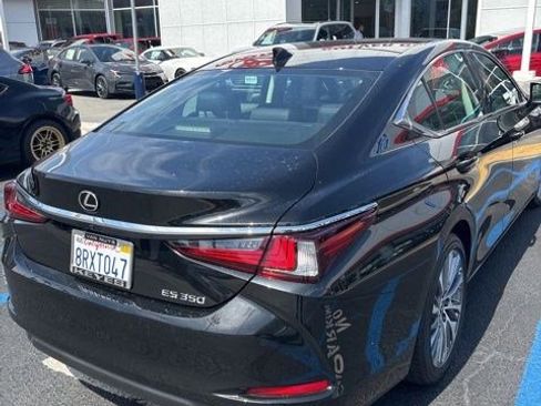 Used 2020 Lexus ES 350 w/ Premium Package image 2