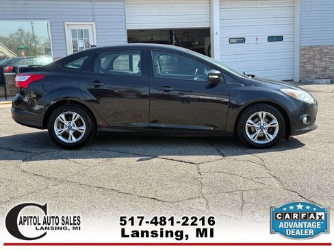 Used 2012 Ford Focus SE FWD image 9