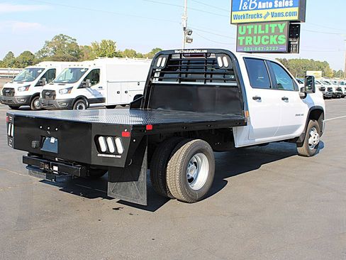 Used 2025 Chevrolet Silverado 3500 W/T w/ WT Convenience Package image 6