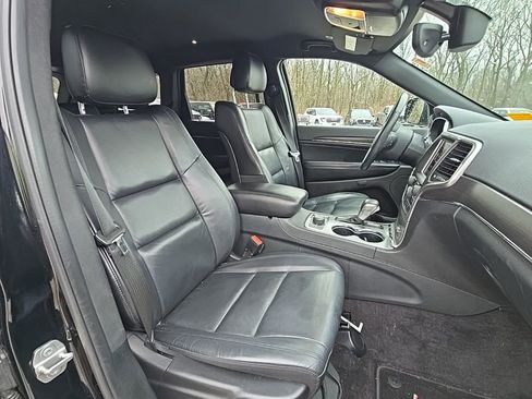Used 2018 Jeep Grand Cherokee Limited image 17