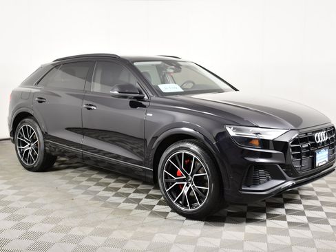 Used 2020 Audi Q8 Premium Plus w/ Premium Plus Package AWD/4WD image 4
