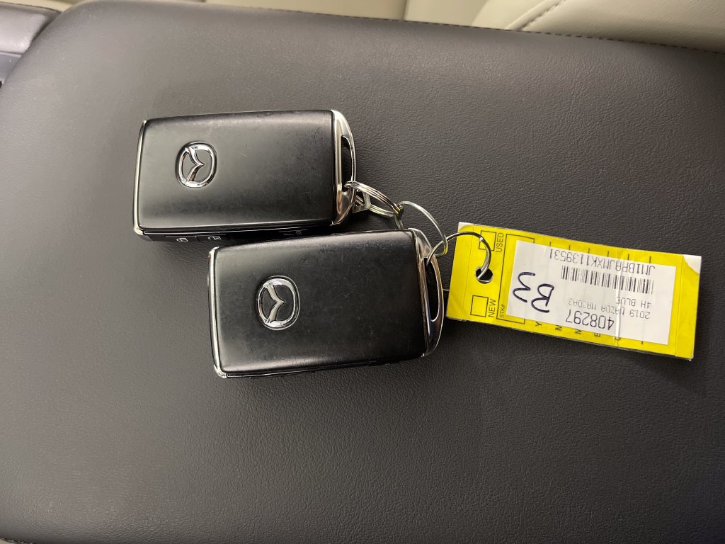 Used 2019 MAZDA MAZDA3 Hatchback FWD image 26