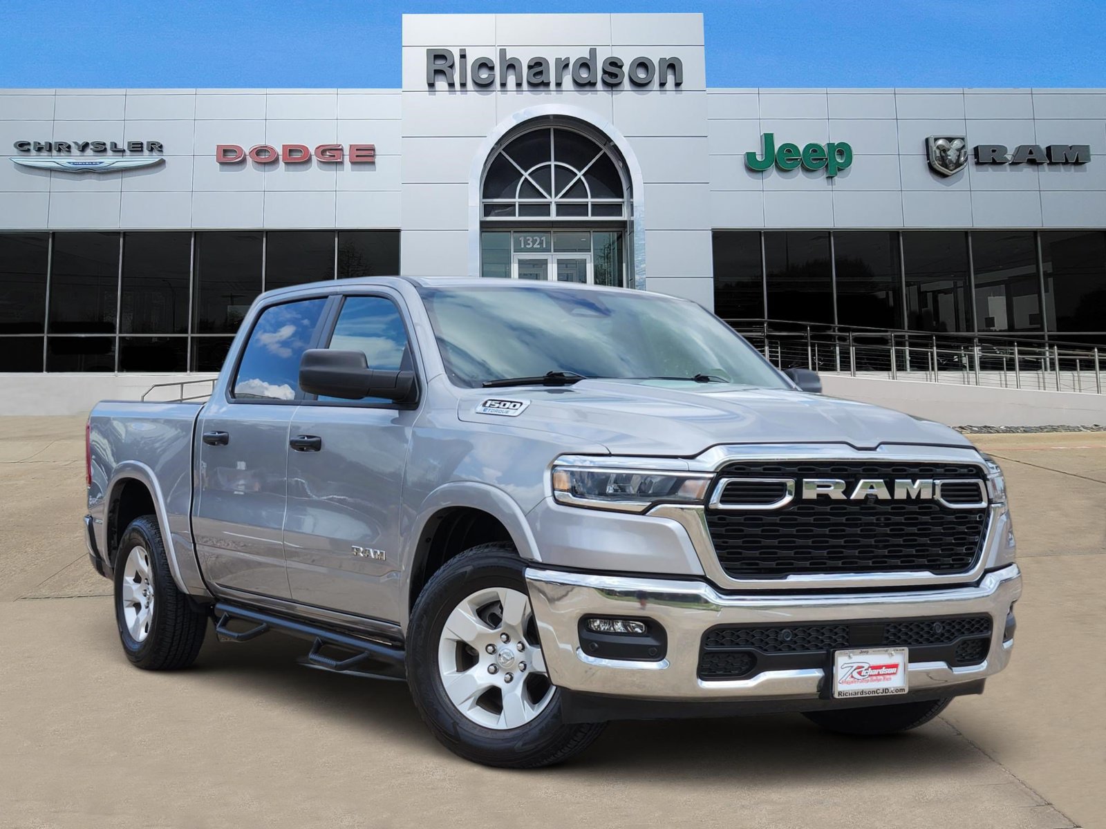 Used 2025 RAM 1500 Big Horn RWD image 1