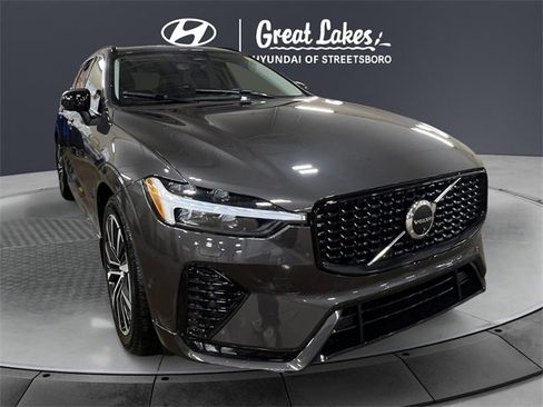 Used 2025 Volvo XC60 B5 Ultra image 7