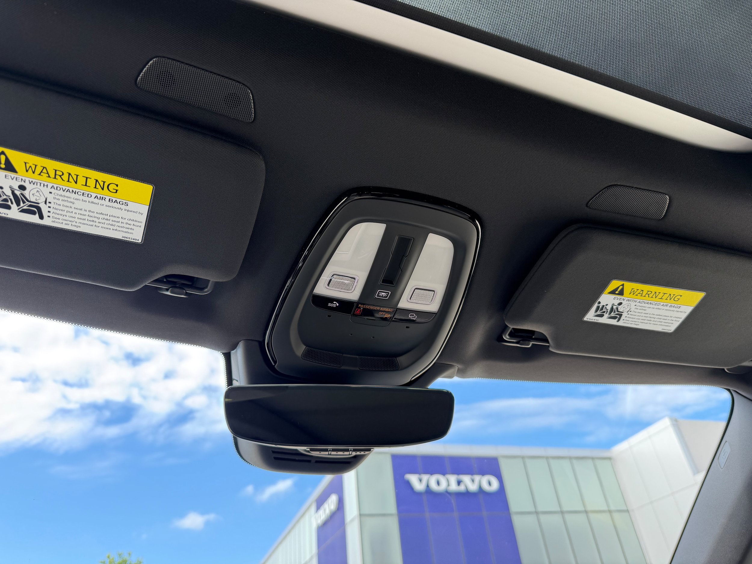 New 2026 Volvo XC90 B6 Plus w/ Protection Package Premier AWD/4WD image 16