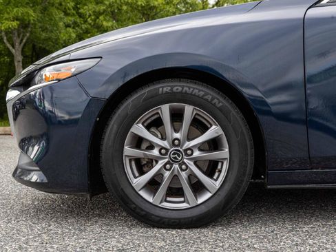 Used 2019 MAZDA MAZDA3 Sedan FWD image 3