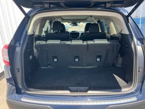 Used 2024 Subaru Ascent Limited w/ Technology Package AWD/4WD image 11