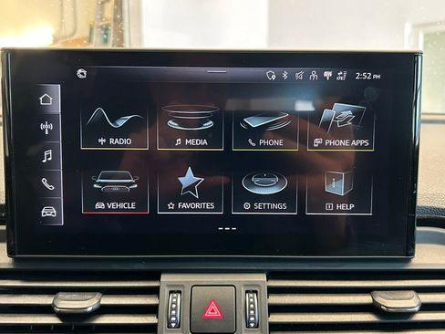 Used 2021 Audi Q5 2.0T Premium w/ Convenience Package image 13