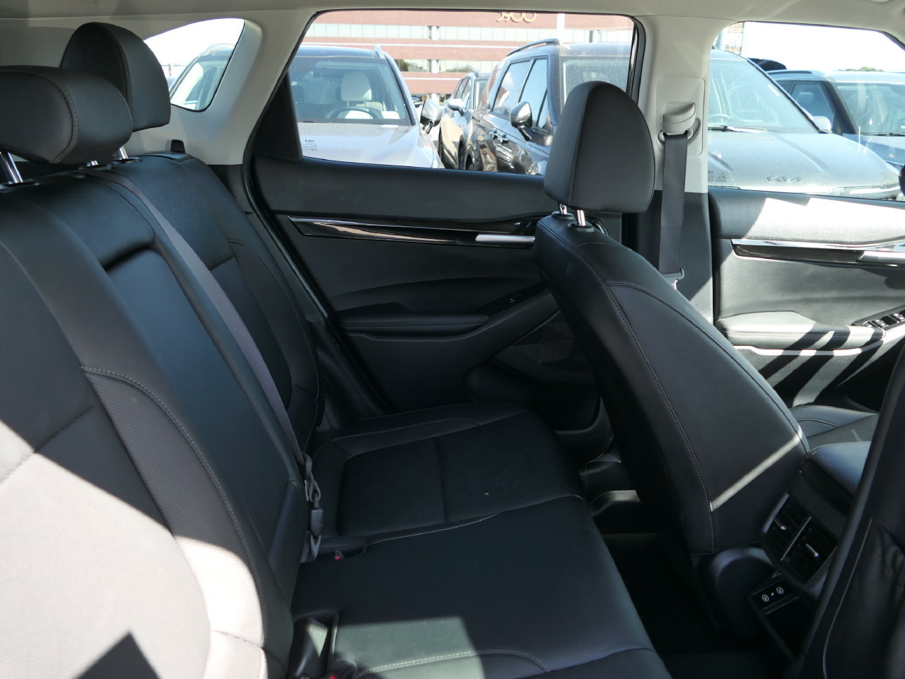 Certified 2024 Kia Seltos EX FWD image 25